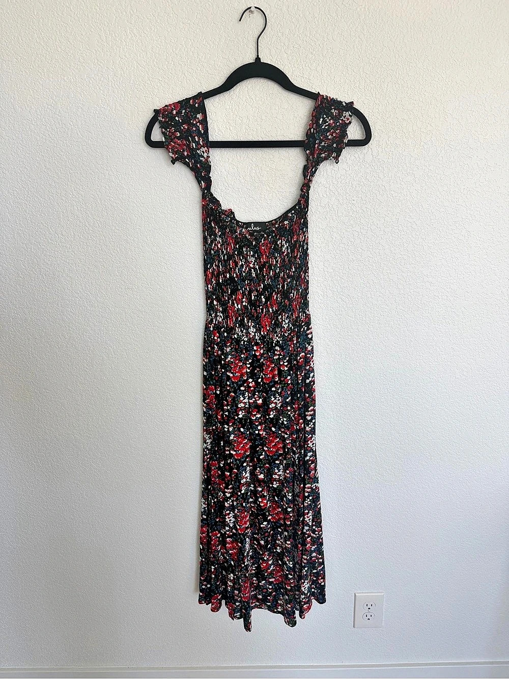 lulus Floral Midi Dress in Black & Red Size XS